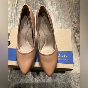 Clarks Women's Brown Heels Size 6